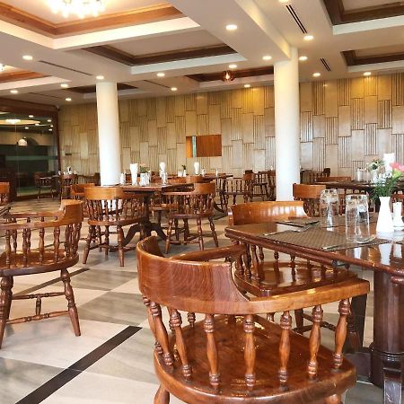 Pinehurst Golf Club And Hotel Pathum Thani Eksteriør bilde
